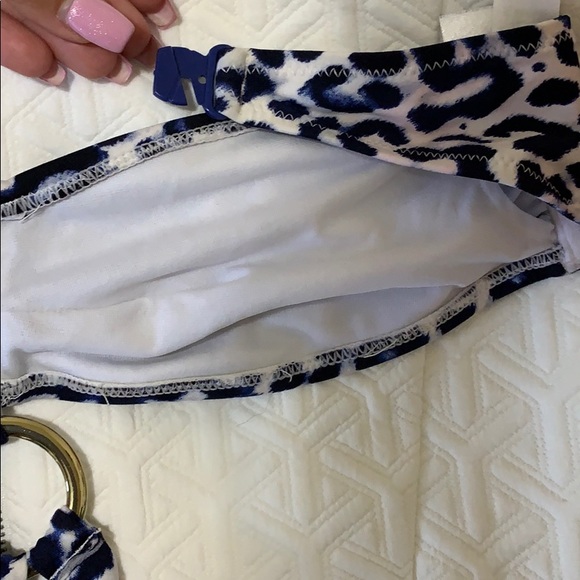 OCEAN CLUB BLUE LEOPARD BANDEAU BIKINI TOP - Picture 4 of 4